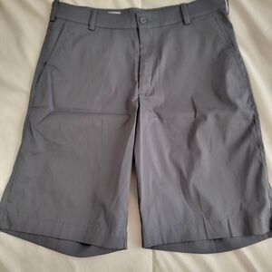 Nike Golf Men's Charcoal Flat Front Shorts Size 32